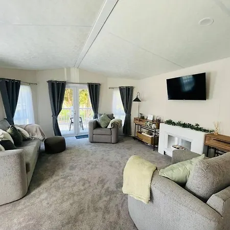 Holiday home Pine With Hot Tub