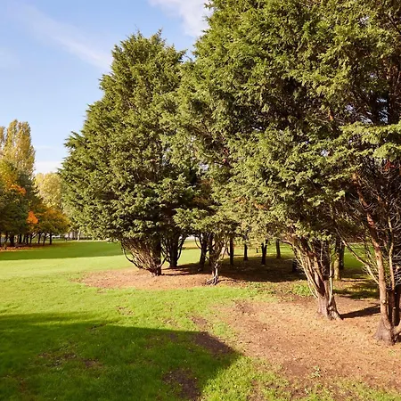 Pine With Hot Tub 度假居 约克